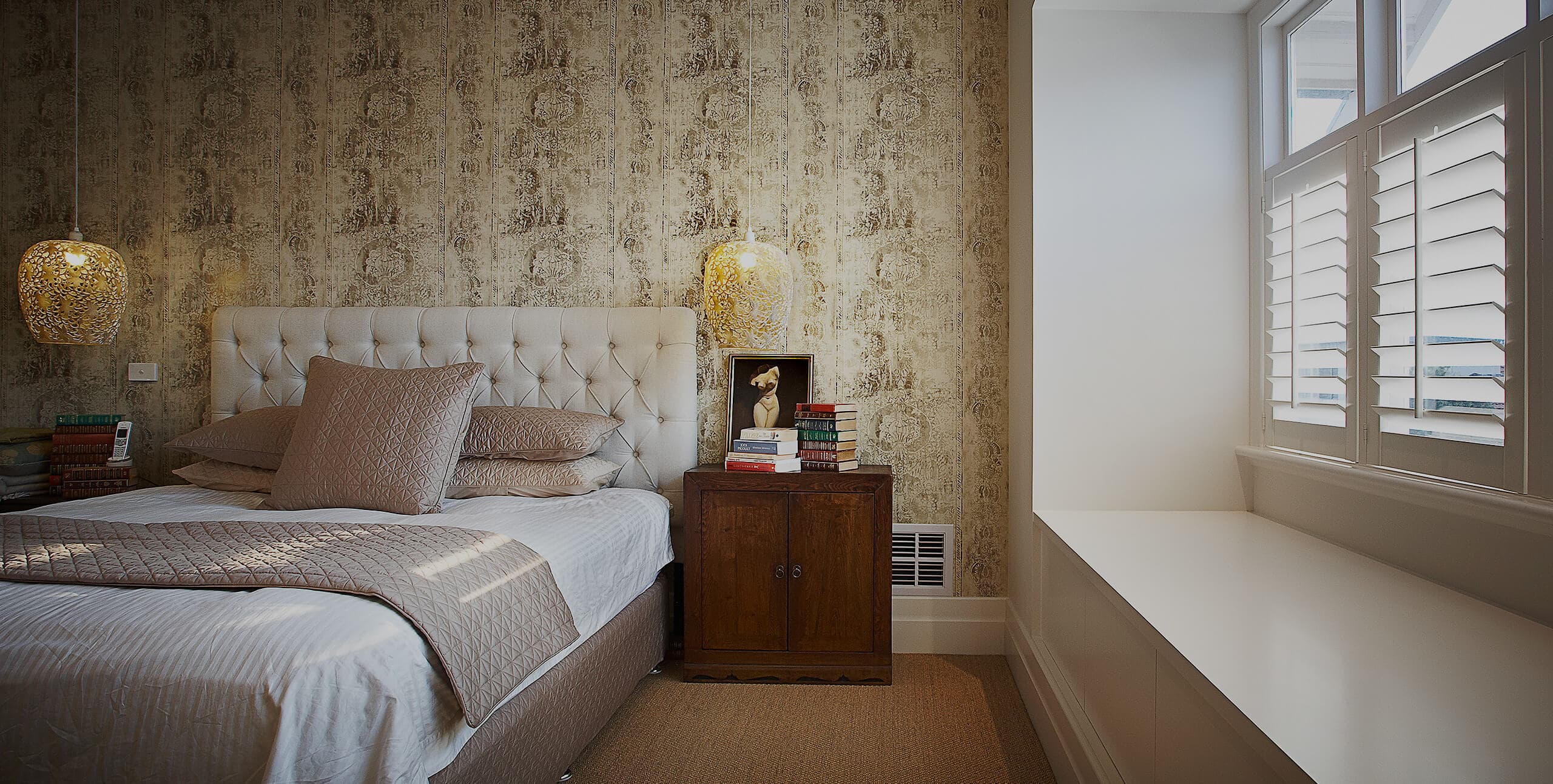 Charming old-work coastal cottage